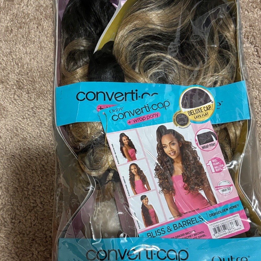 Converti-Cap Bliss & Barrels Wig - Honey Blonde
